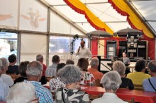 Ortsbürgermeister Striese hält seine Rede