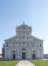 La cattedrale di Santa Maria Assunta, iniziata nel 1063 sotto la direzione dell'architetto Buscheto